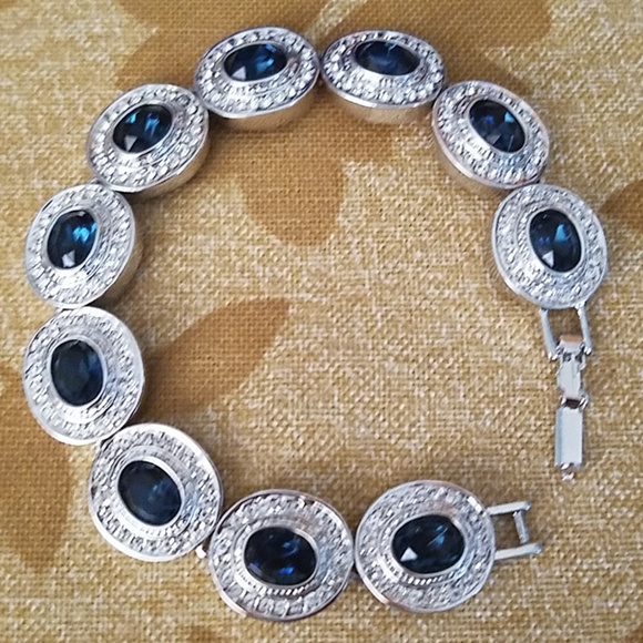 Elegant "palladium-look" bracelet with blue stones - Picture 3 of 7